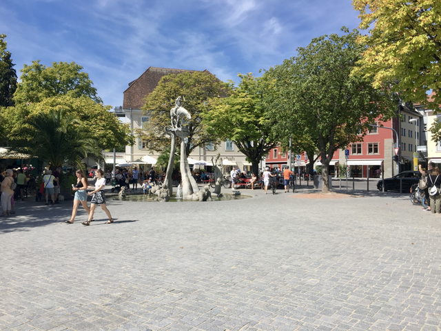 Landungsplatz an der Überlinger Seepromenade außerhalb des Promenadenfestes