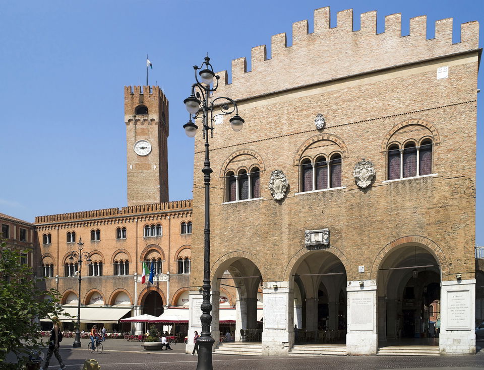 Piazza dei Signori und Altstadt Treviso – kostenlos zwischen Portiken und Kanälen