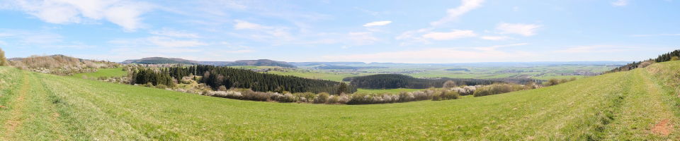 Himmelberg-Runde Öfingen – Hochflächen, Waldpfade und Fernblicke