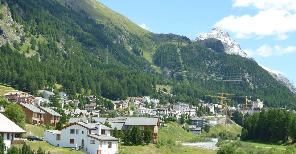 Familienerlebnisse in Pontresina – Steinbockspuren, Gletschergeschichten und Badezeit