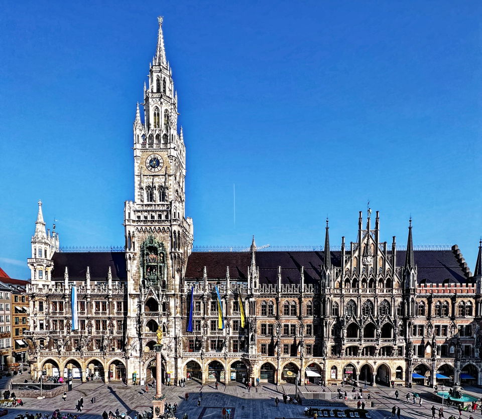 Glockenspiel am Neuen Rathaus