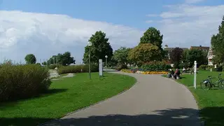 Langenargen per Bahn: Schloss Montfort und ein Tag am See