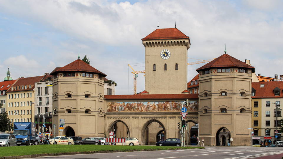 Das Münchner Isartor außerhalb des Faschingsumzugs der Damischen Ritter