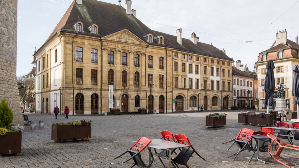 Historisches Rathaus am Place Pestalozzi in Yverdon-les-Bains