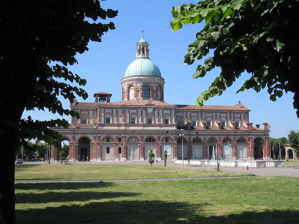 Santuario Santa Maria del Fonte Caravaggio – kostenlos zur Basilika mit Arkadenplatz