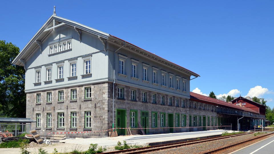 Grenzbahnhof Bayerisch Eisenstein mit den NaturparkWelten