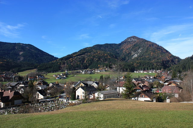Weißbriach mit Gitschtal als Ortsmotiv