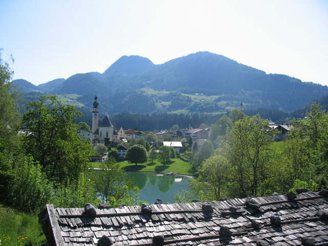 Reither See und Ortszentrum von Reith im Alpbachtal
