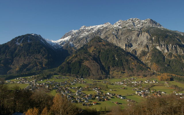 Vandans vor der Vandanser Steinwand