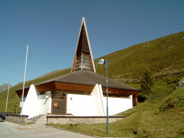 Kirche Mariä Heimsuchung auf der Passhöhe in Kühtai