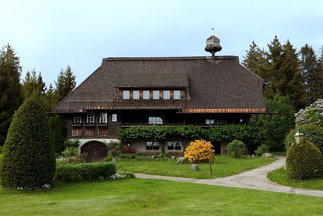 Das Heimatmuseum Hüsli in Grafenhausen mit Garten