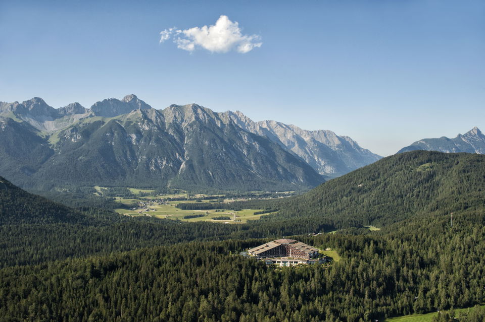 Katzenloch-Wanderung bei Leutasch – Waldwege, Buchen und Muggenmoos