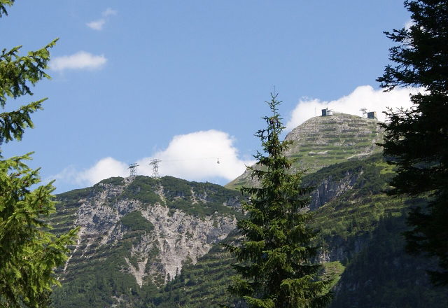 Bergstation der Rüfikopfbahn auf dem Rüfikopf oberhalb von Lech