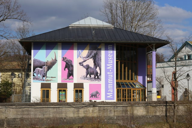 Naturkunde- und Mammut-Museum in Siegsdorf an der Eiszeit-Runde