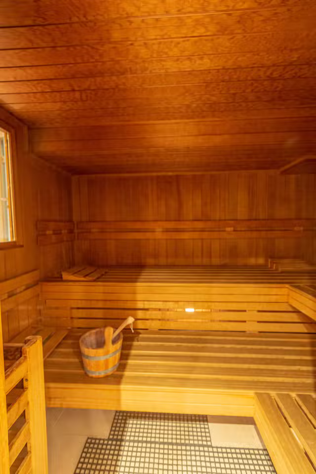 Finnische Sauna im Haupthaus für Chaletgäste
