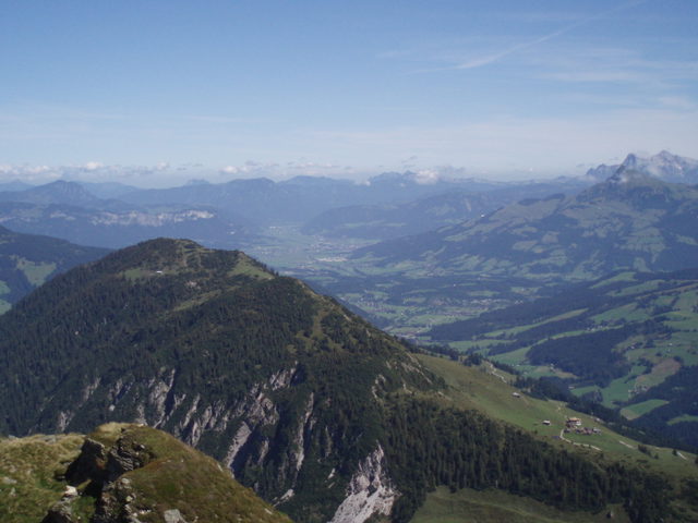 Blick über das Leukental bei St. Johann in Tirol