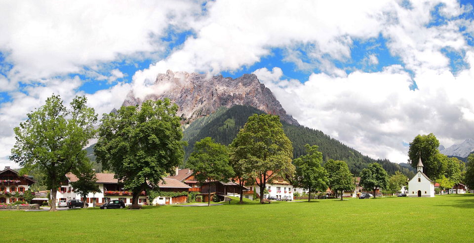 Familienerlebnisse in Ehrwald – Zugspitzi, Almsee und gemeinsame Kletterzeit
