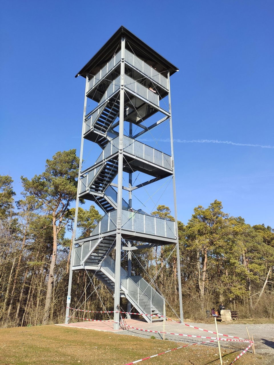 Stahlbergturm Uissigheim – 104 Stufen zum Blick über Tauberfranken