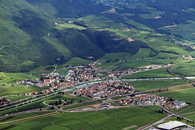 San Michele all’Adige mit Klosteranlage und Etschtal