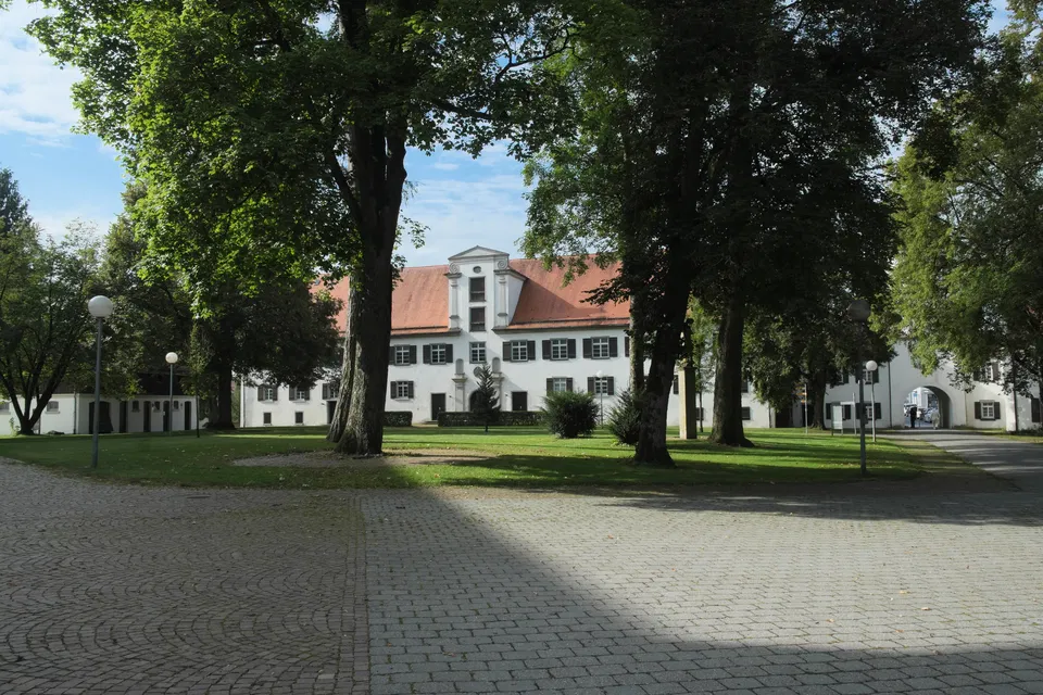 Workshop „Kleines Korallenriff aus Keramik“