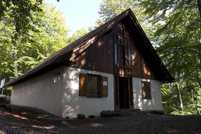 Schutzbau über der historischen Zisterne auf dem Kathreinkogel