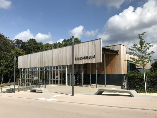 Außenansicht des Limesmuseums in Aalen nach der Renovierung, Aufnahme von 2019