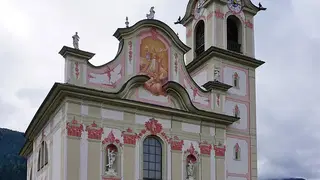 Rokoko im Dorf: Kirchenkunst in Götzens und Axams entdecken