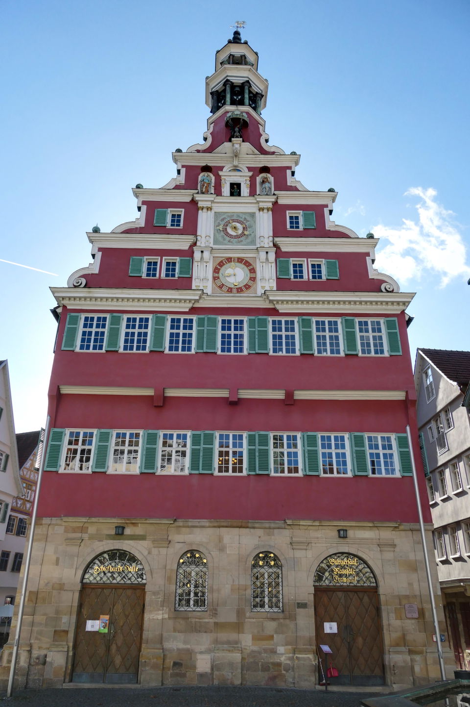 Glockenspiel am Alten Rathaus – 12:03 Uhr