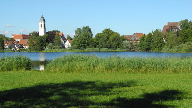 Kißlegg am Zellersee mit Kirche und Altem Schloss