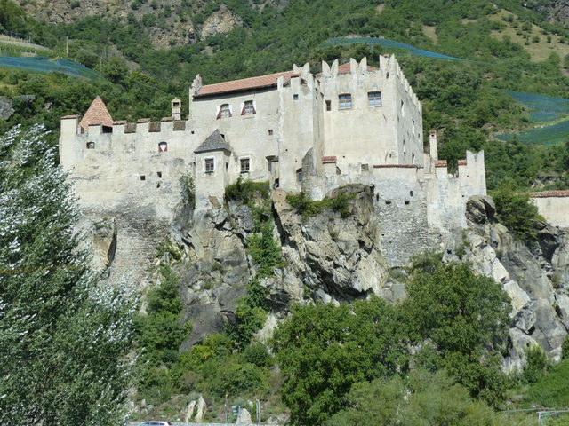 Schloss Kastelbell von Süden
