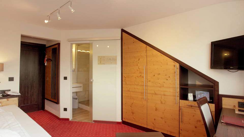 Einzelzimmer ohne Balkon mit Sitzecke