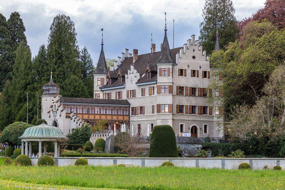 Seeburgpark Kreuzlingen – Bodenseeufer, alte Bäume und Themengärten