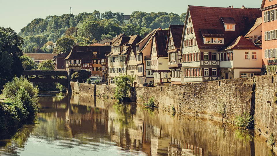 Historische Häuser am Kocher in Schwäbisch Hall