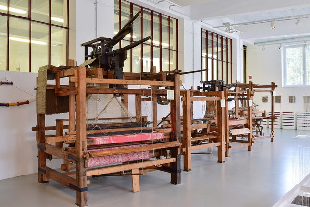 Historische Handwebstühle im Textilen Zentrum Haslach