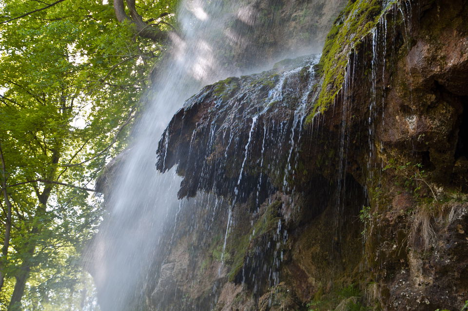 Wasserfallsteig Bad Urach – zwei Wasserfälle, Rutschenfelsen und Fohlenhof