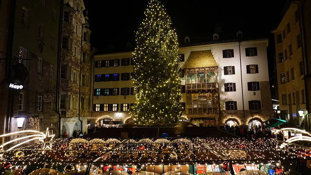 Adventmärkte in Tirol 2026: Innsbruck, Hall, Kufstein, Rattenberg und Achensee