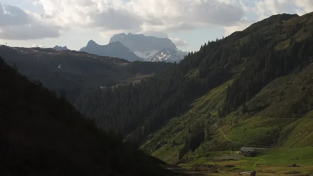 Die Obere Wasserstubenalpe liegt an der Zwei-Täler-Mountainbikerunde.