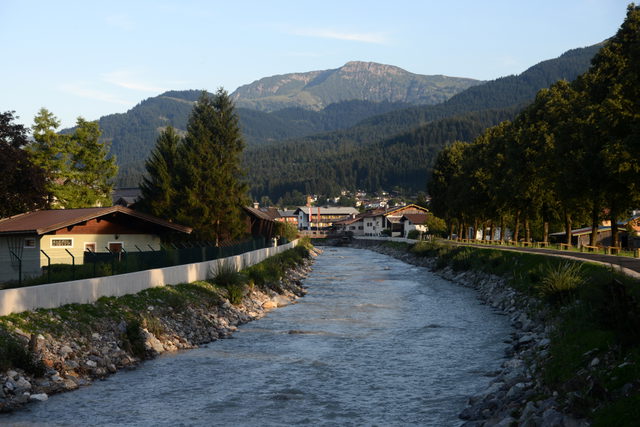 Fieberbrunner Ache im Ortsgebiet von St. Johann in Tirol