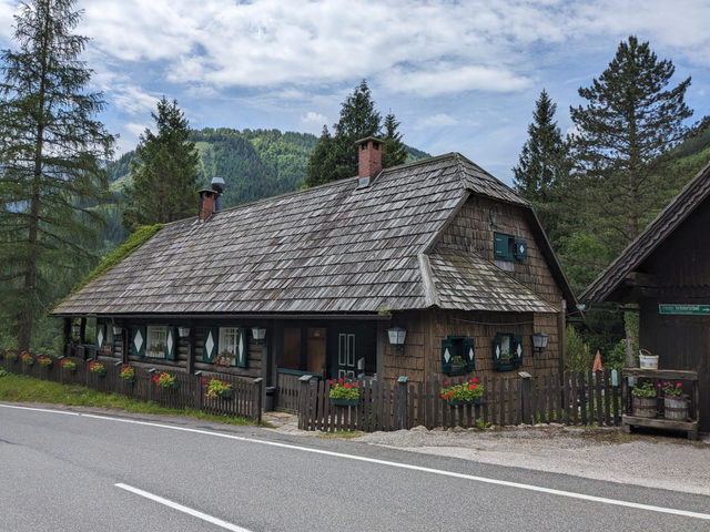 Karlhütte an der Hengstpassstraße in Rosenau