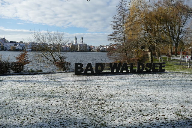 Stadtsee und Altstadt von Bad Waldsee im Winter