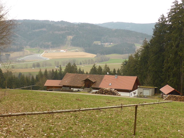 Blick auf das Gelände des Erlebnisparks Edelwies in Neukirchen-Haggn