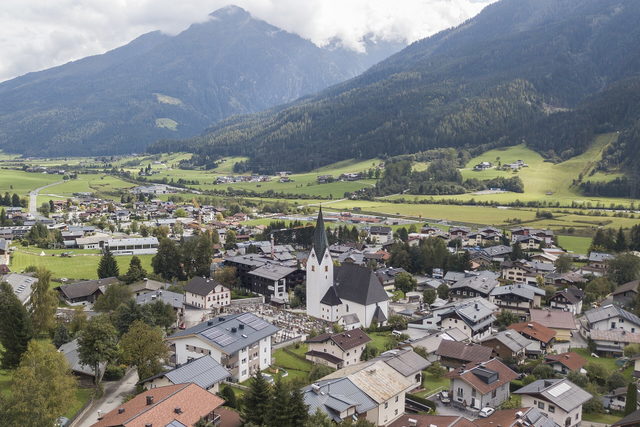 Ortskern von Neukirchen am Großvenediger mit Pfarrkirche