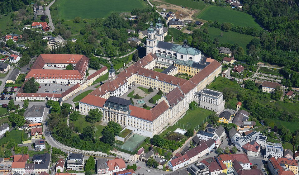Familienerlebnisse in Sankt Florian – Feuerwehrgeschichte, Bauernhofkultur und Entdeckungen im Stift