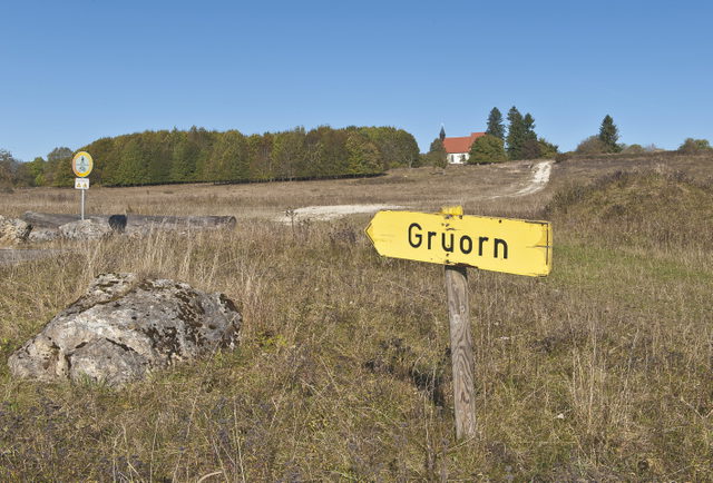 Kirche und Landschaft im ehemaligen Dorf Gruorn