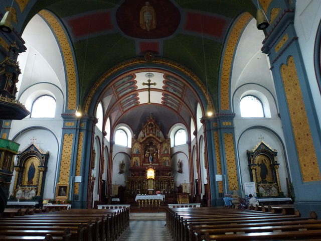 Innenraum der Pfarrkirche Mariä Himmelfahrt in Sarnthein