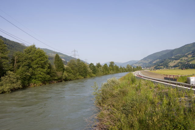 Salzach bei Lengdorf im Gemeindegebiet Niedernsill