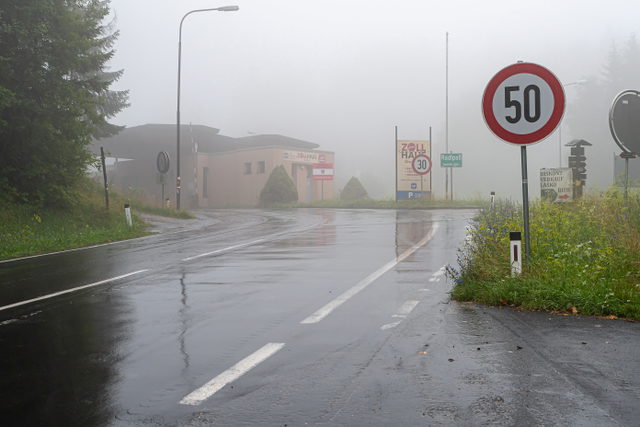 Straße am Radlpass zwischen Österreich und Slowenien