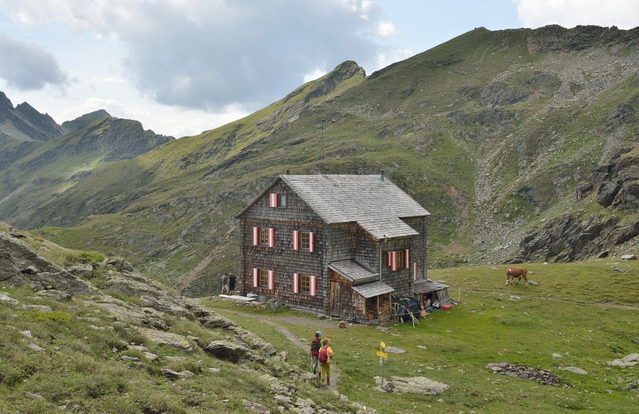 Hugo-Gerbers-Hütte im alpinen Gelände