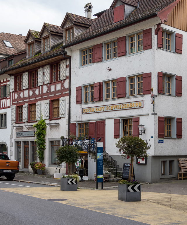 Historische Häuser und Fachwerk an der Hauptstrasse in der Altstadt Arbon