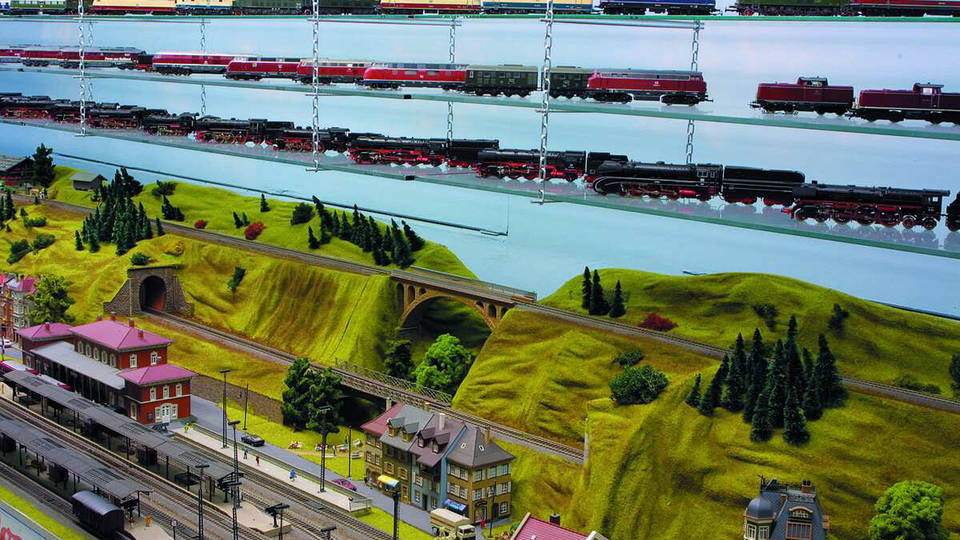 Modelleisenbahnen und Modellbahnanlage im MiniMobil Modell-Museum